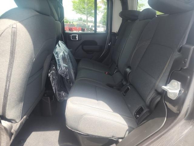 new 2025 Jeep Gladiator car, priced at $46,805