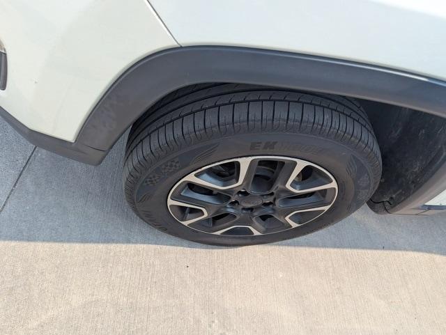 used 2020 Jeep Compass car, priced at $18,995