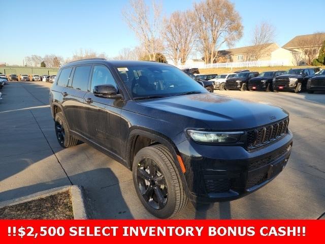 new 2025 Jeep Grand Cherokee L car, priced at $39,094