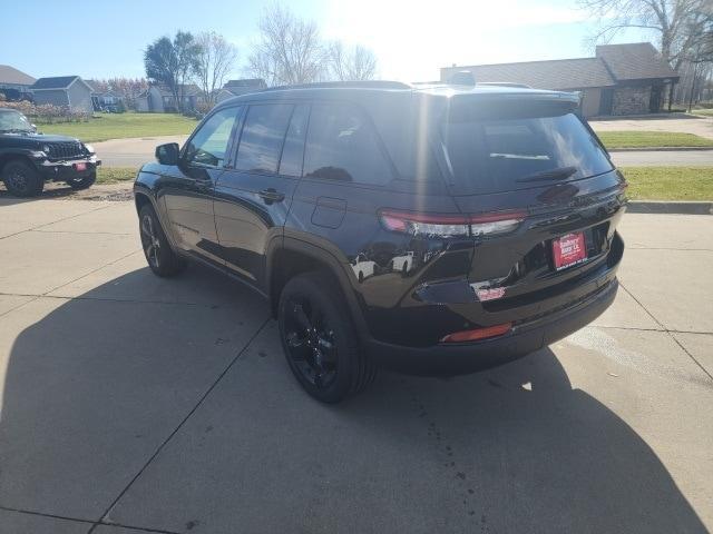 new 2025 Jeep Grand Cherokee car, priced at $40,605