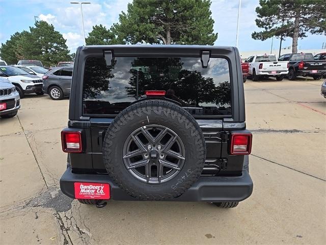 new 2024 Jeep Wrangler car, priced at $40,174