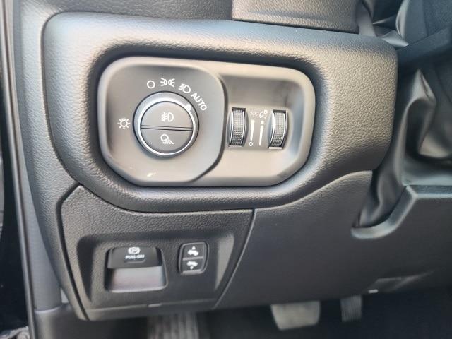 new 2025 Ram 1500 car, priced at $48,912