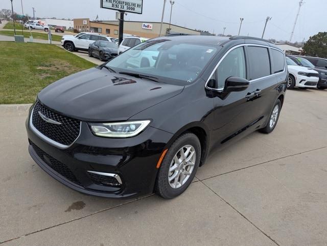 used 2022 Chrysler Pacifica car, priced at $24,235