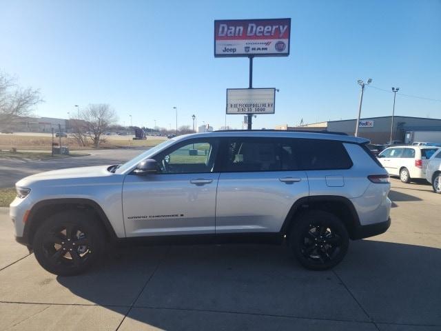 new 2025 Jeep Grand Cherokee L car, priced at $42,834