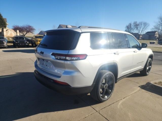 new 2025 Jeep Grand Cherokee L car, priced at $42,834