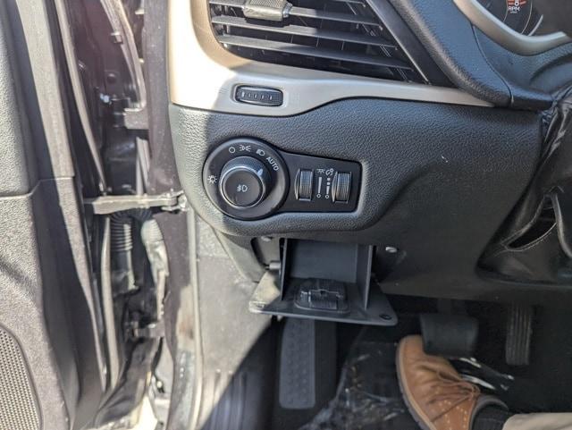 used 2016 Jeep Cherokee car, priced at $9,425