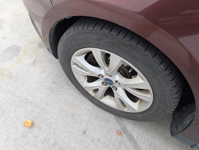 used 2010 Ford Taurus car, priced at $3,500