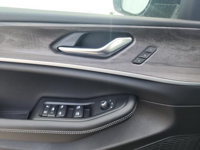 new 2025 Jeep Grand Cherokee car, priced at $44,502
