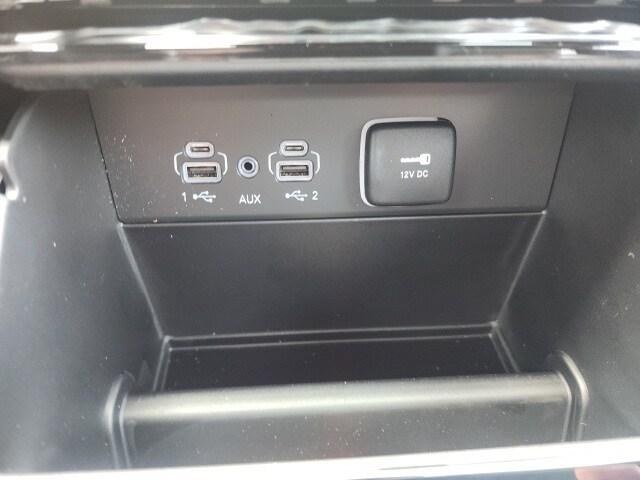 new 2025 Jeep Grand Cherokee car, priced at $43,958