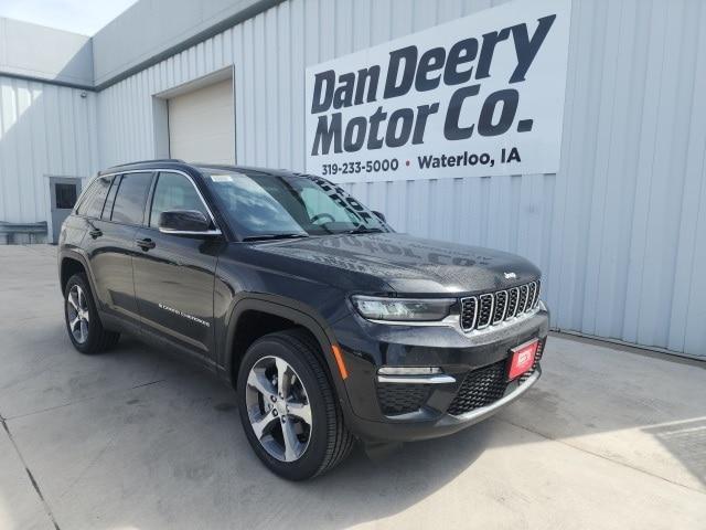 new 2025 Jeep Grand Cherokee car, priced at $44,502