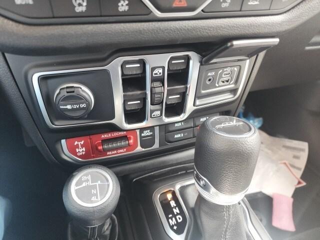 new 2025 Jeep Gladiator car, priced at $48,161