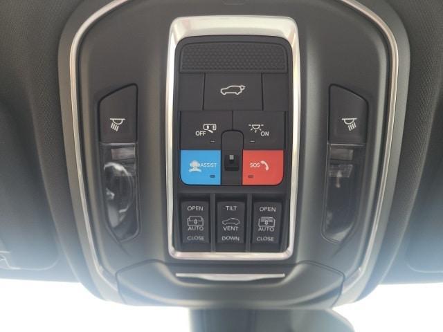 new 2025 Jeep Grand Cherokee car, priced at $48,477