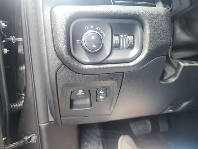 new 2025 Ram 1500 car, priced at $60,379