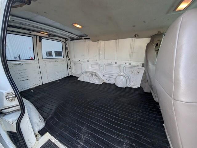 used 2005 Chevrolet Astro car, priced at $7,000