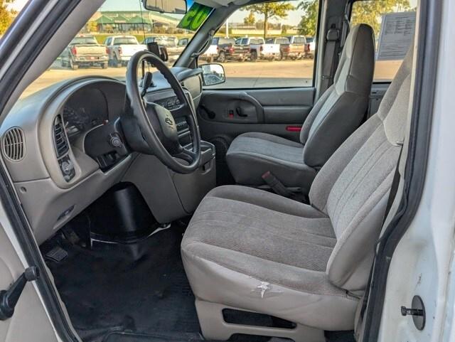 used 2005 Chevrolet Astro car, priced at $7,000
