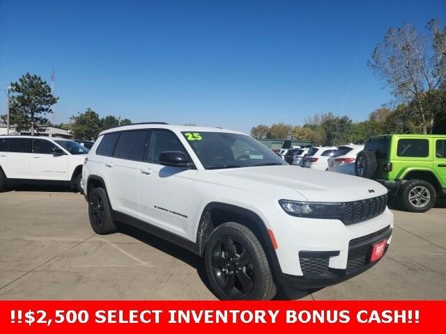 new 2025 Jeep Grand Cherokee L car, priced at $39,612