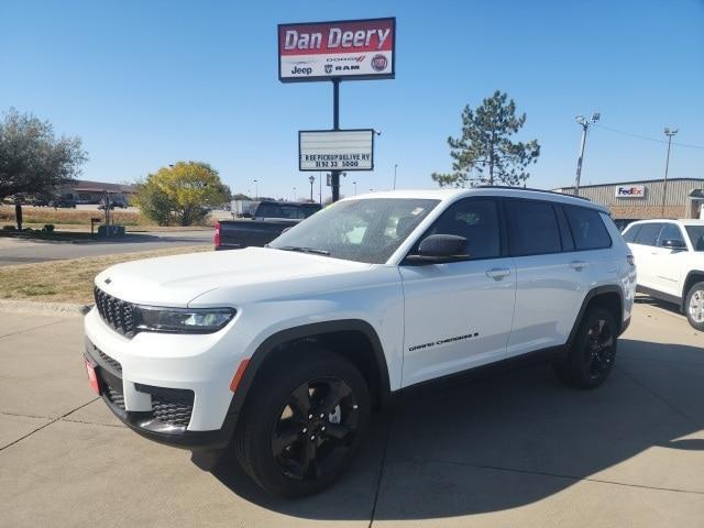 new 2025 Jeep Grand Cherokee L car, priced at $42,096