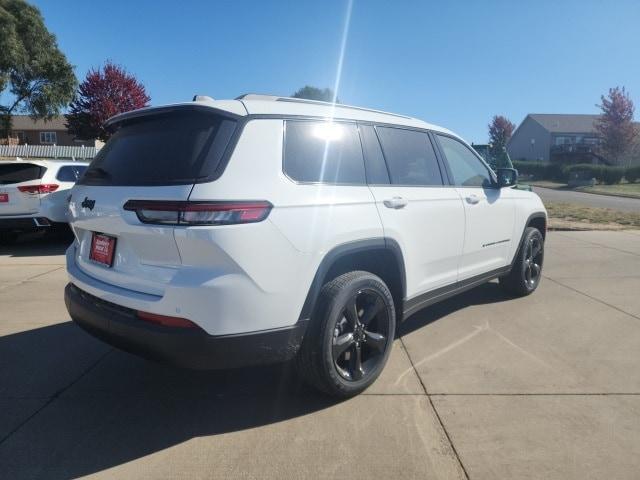 new 2025 Jeep Grand Cherokee L car, priced at $42,096