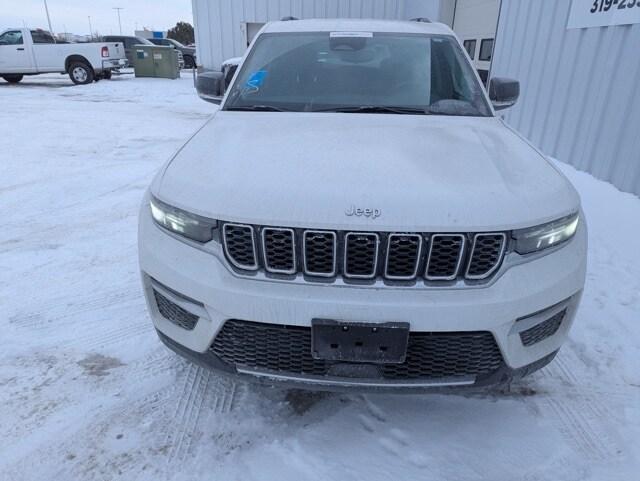 used 2023 Jeep Grand Cherokee car, priced at $32,000