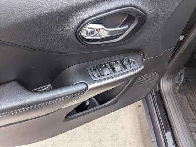 used 2021 Jeep Cherokee car, priced at $20,877