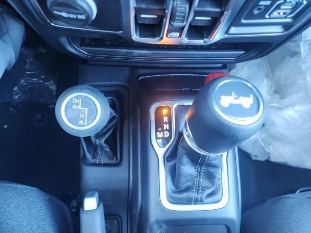 new 2025 Jeep Wrangler car, priced at $43,295