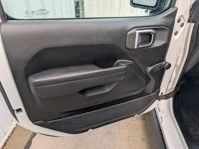 used 2022 Jeep Gladiator car, priced at $33,876