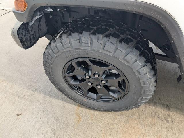 used 2022 Jeep Gladiator car, priced at $33,876