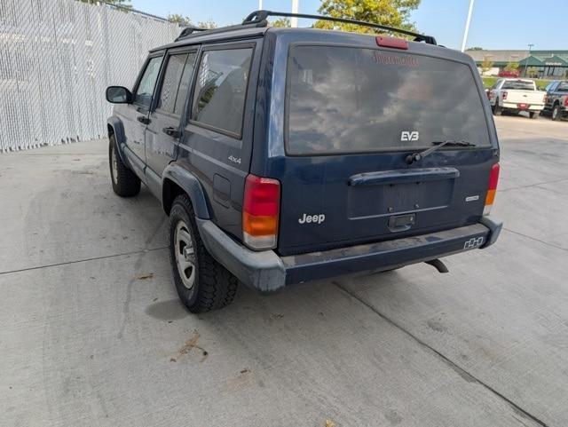 used 2000 Jeep Cherokee car, priced at $5,500