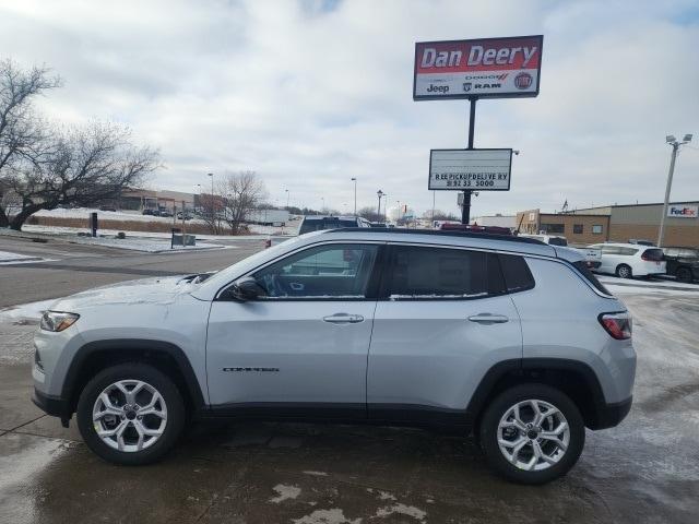 new 2025 Jeep Compass car, priced at $29,037