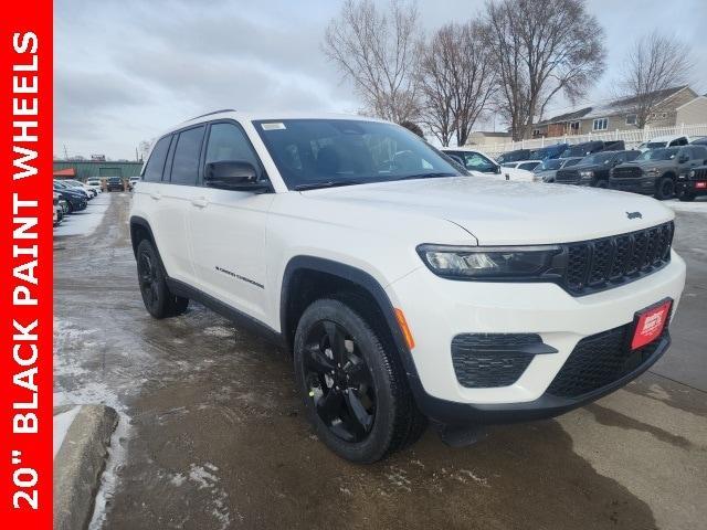 new 2025 Jeep Grand Cherokee car, priced at $40,942