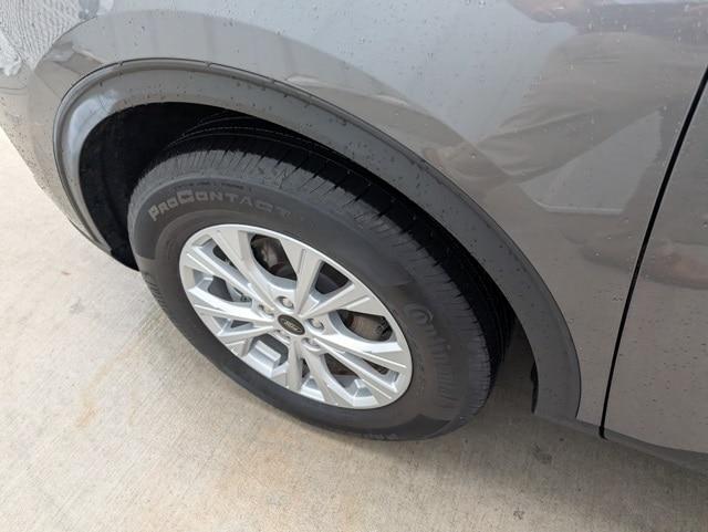 used 2024 Ford Escape car, priced at $25,863