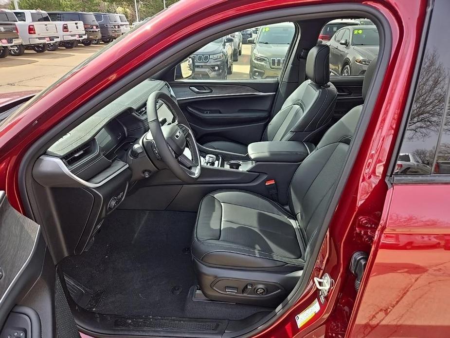 new 2024 Jeep Grand Cherokee L car, priced at $52,736