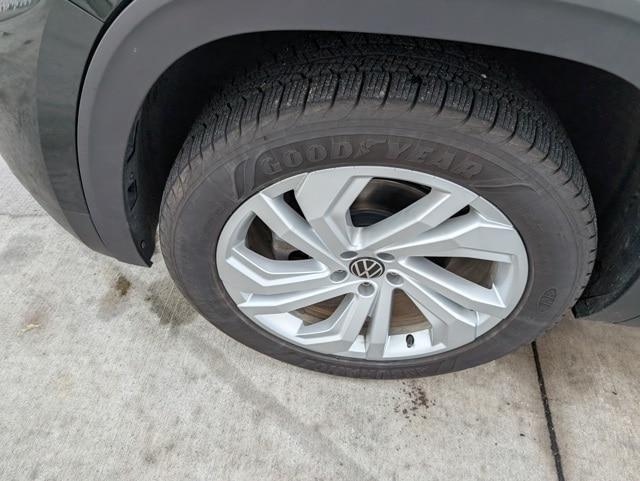 used 2021 Volkswagen Atlas car, priced at $17,897