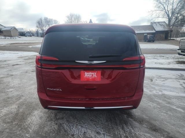 new 2025 Chrysler Pacifica car, priced at $40,536