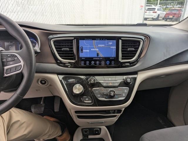 used 2017 Chrysler Pacifica car, priced at $8,243