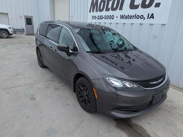 used 2017 Chrysler Pacifica car, priced at $8,243