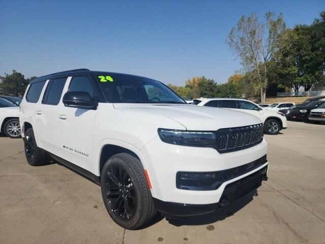 new 2024 Jeep Grand Wagoneer L car, priced at $99,546