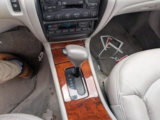 used 1997 Lincoln Continental car, priced at $5,921