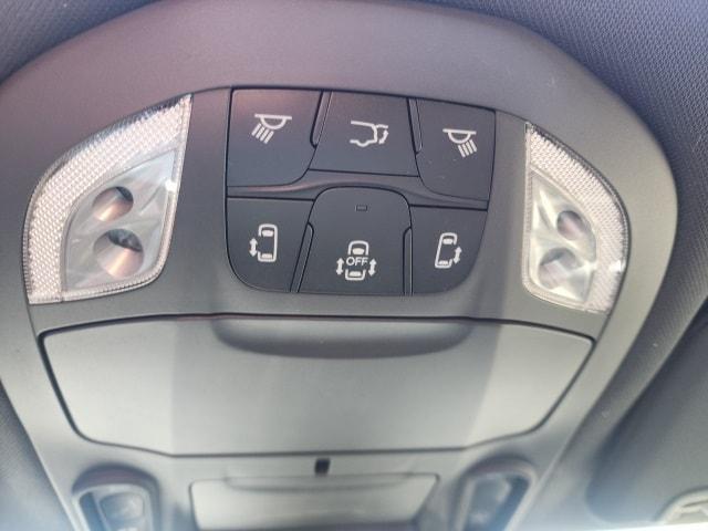 new 2025 Chrysler Pacifica car, priced at $50,513