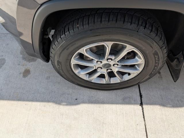 used 2014 Jeep Grand Cherokee car, priced at $9,117