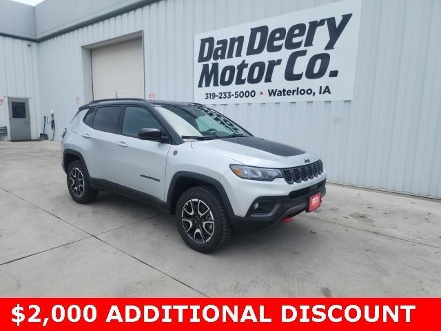 new 2025 Jeep Compass car, priced at $30,083
