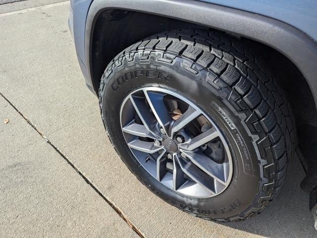 used 2020 Jeep Grand Cherokee car, priced at $23,864