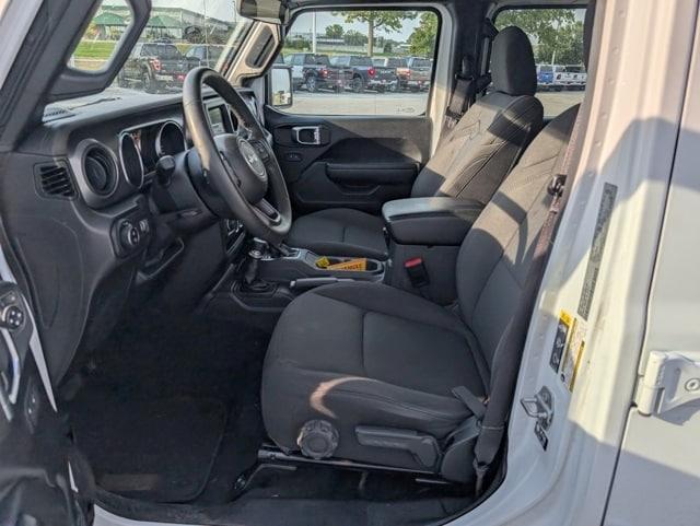 used 2023 Jeep Gladiator car, priced at $27,025
