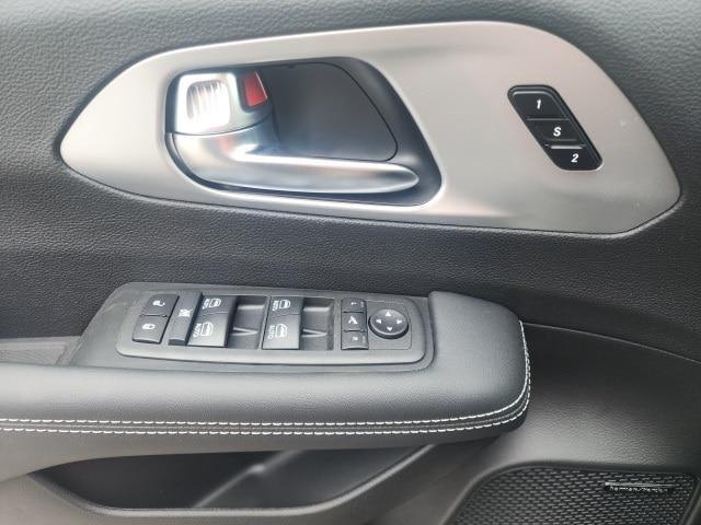 new 2025 Chrysler Pacifica car, priced at $50,834