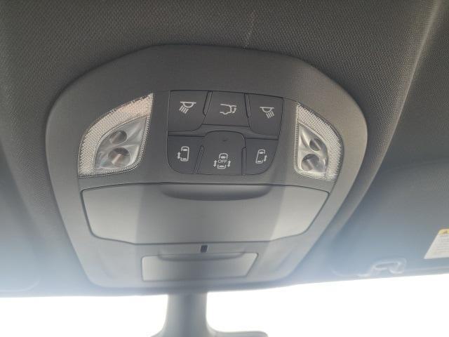 new 2025 Chrysler Pacifica car, priced at $42,724