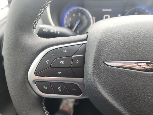 new 2025 Chrysler Pacifica car, priced at $42,701