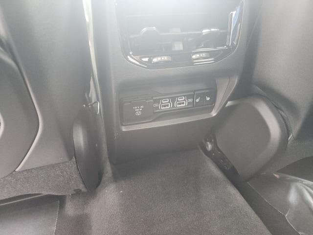 new 2025 Jeep Grand Cherokee car, priced at $45,993