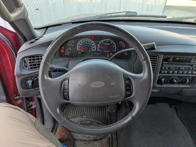 used 2001 Ford F-150 car, priced at $2,995