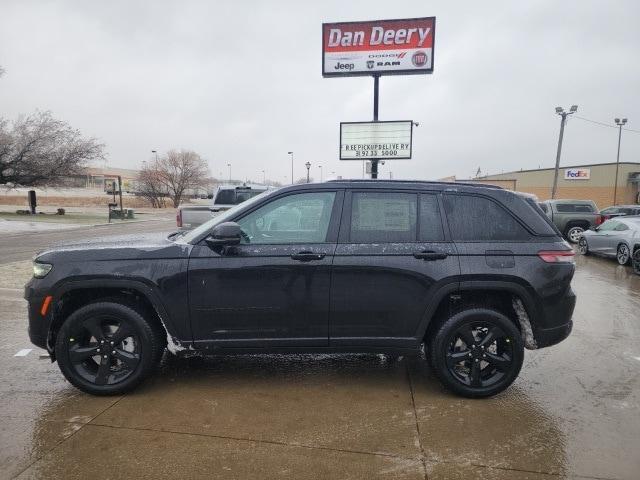 new 2025 Jeep Grand Cherokee car, priced at $43,034