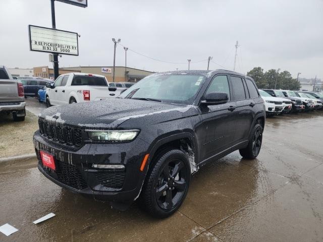 new 2025 Jeep Grand Cherokee car, priced at $43,249